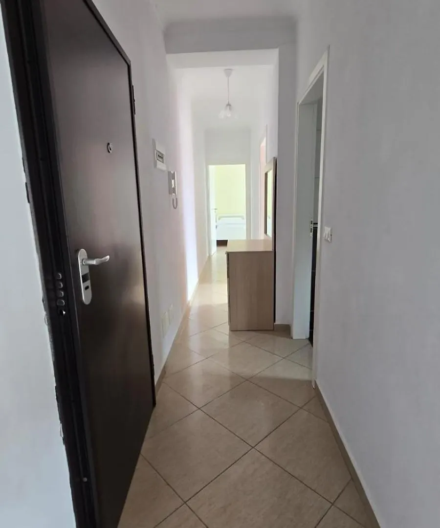 Tirent Apartment - Your Beach Home In Vlorë Albánie