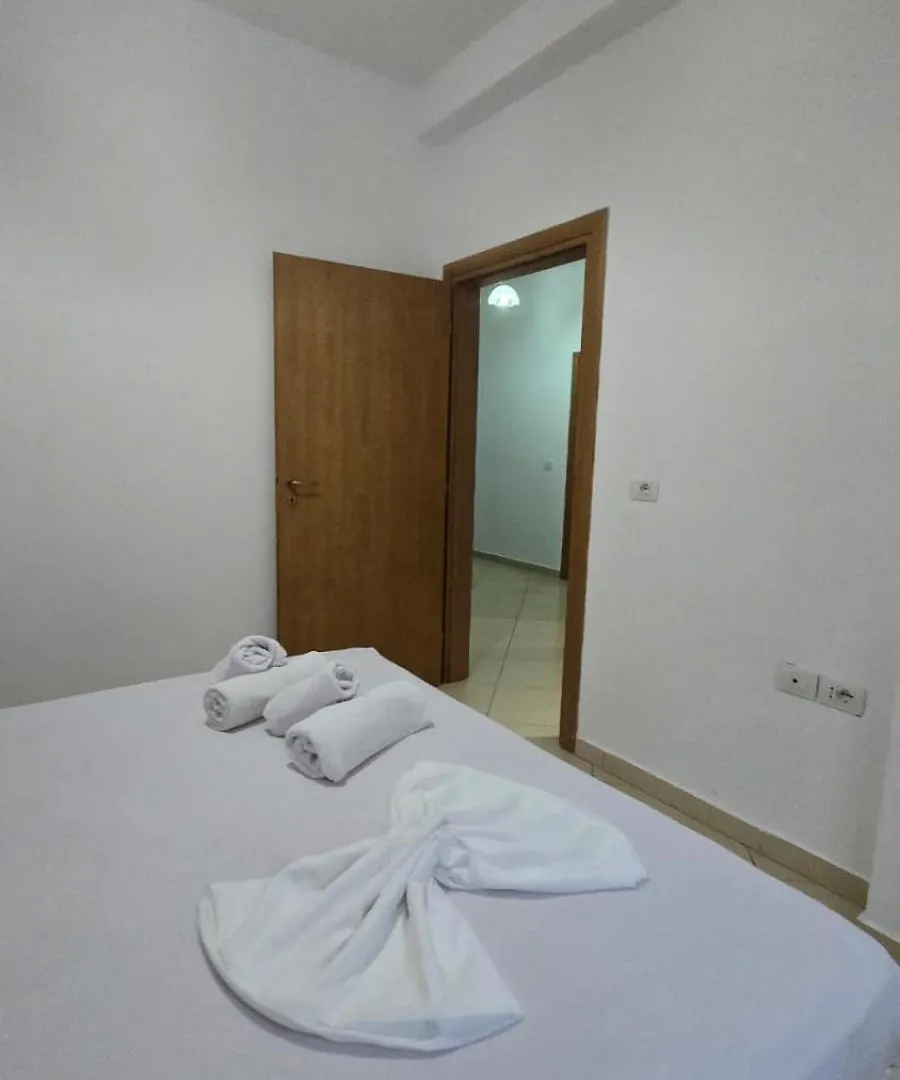 Tirent Apartment - Your Beach Home In Vlorë 0*,  Albánie