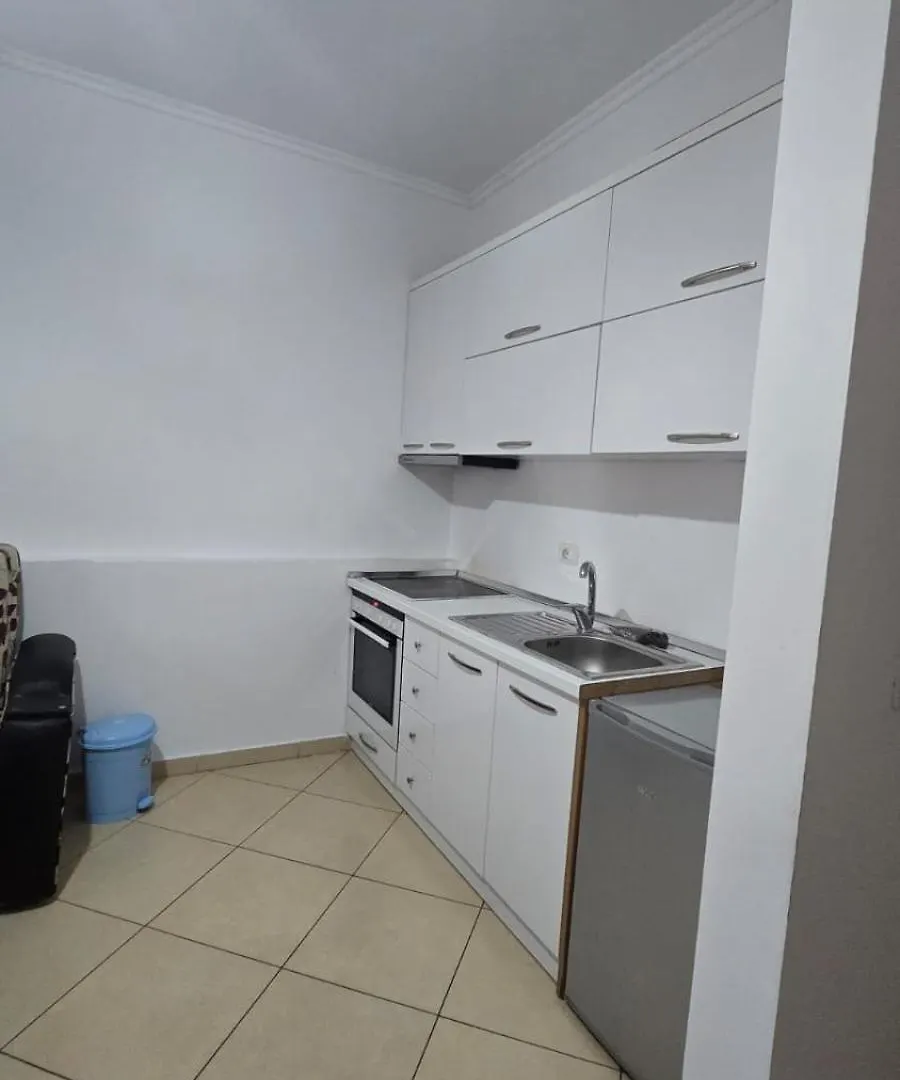Tirent Apartment - Your Beach Home In Vlorë