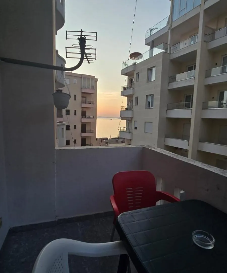 Tirent Apartment - Your Beach Home In Vlorë
