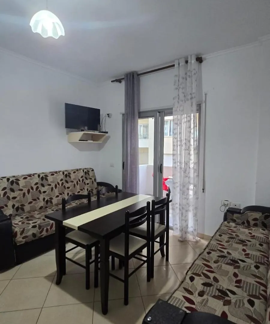 Tirent Apartment - Your Beach Home In Vlorë